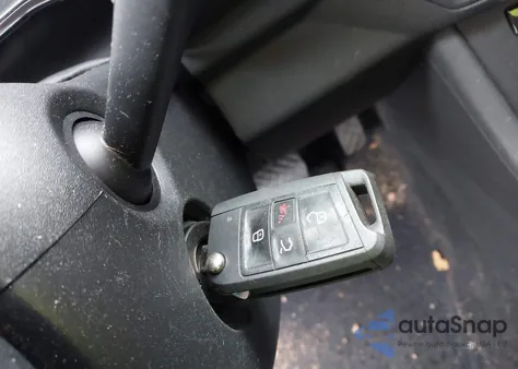 2019 Volkswagen Jetta 1.4T R-Line/1.4T S/1.4T Se из США, поврежденный, VIN 3VWC57BU5KM233960